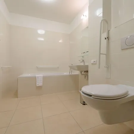 Guest house Pansky Dum 4*