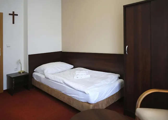 Pansky Dum 4* ロジュミタール・ポト・トジェムシーネム